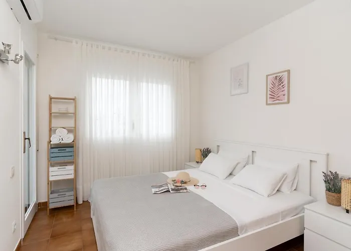 Apartment Alva Park Sunny Near The Lloret de Mar