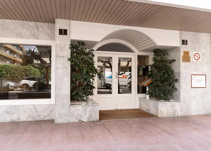 Alva Park Sunny Near The Apartment Lloret de Mar