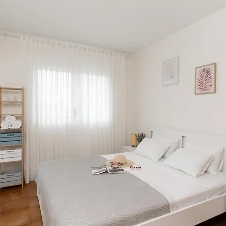 Apartament Alva Park Sunny Near The Lloret de Mar