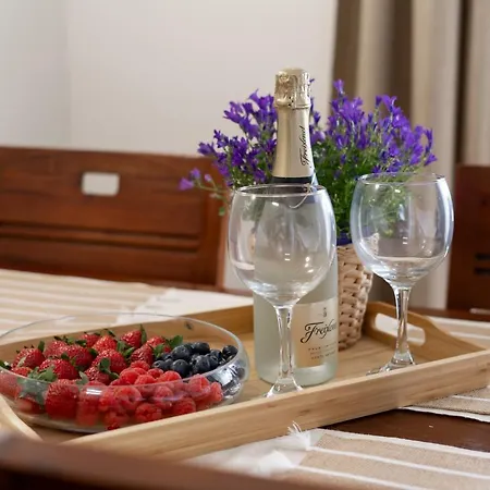 Alva Park Sunny Near The *